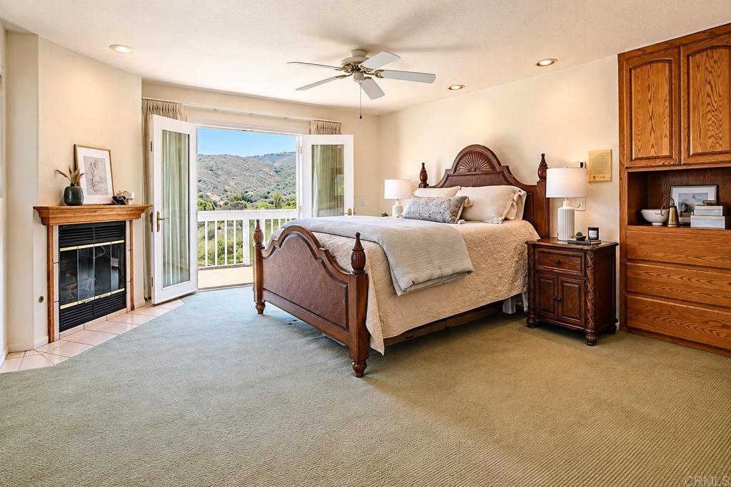 20020 Elfin Forest Road Escondido, CA 92029 - Photo 22 of 35 Primary bedroom