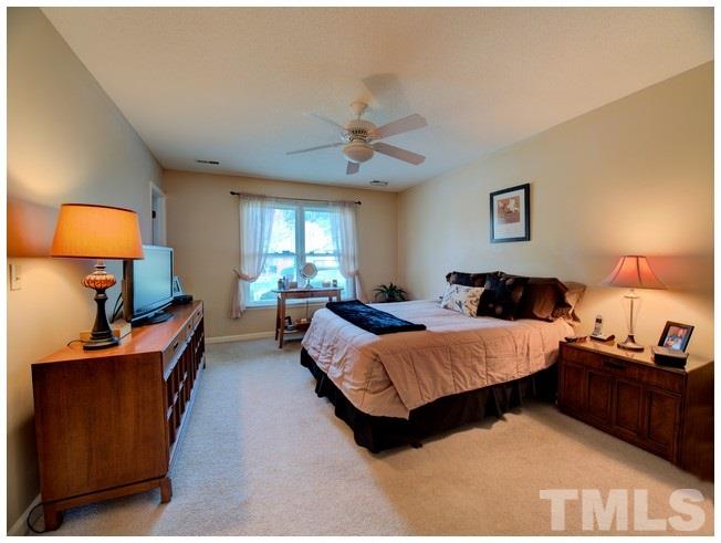 2705 Cottage Circle Raleigh, NC 27613 - Photo 6 of 14