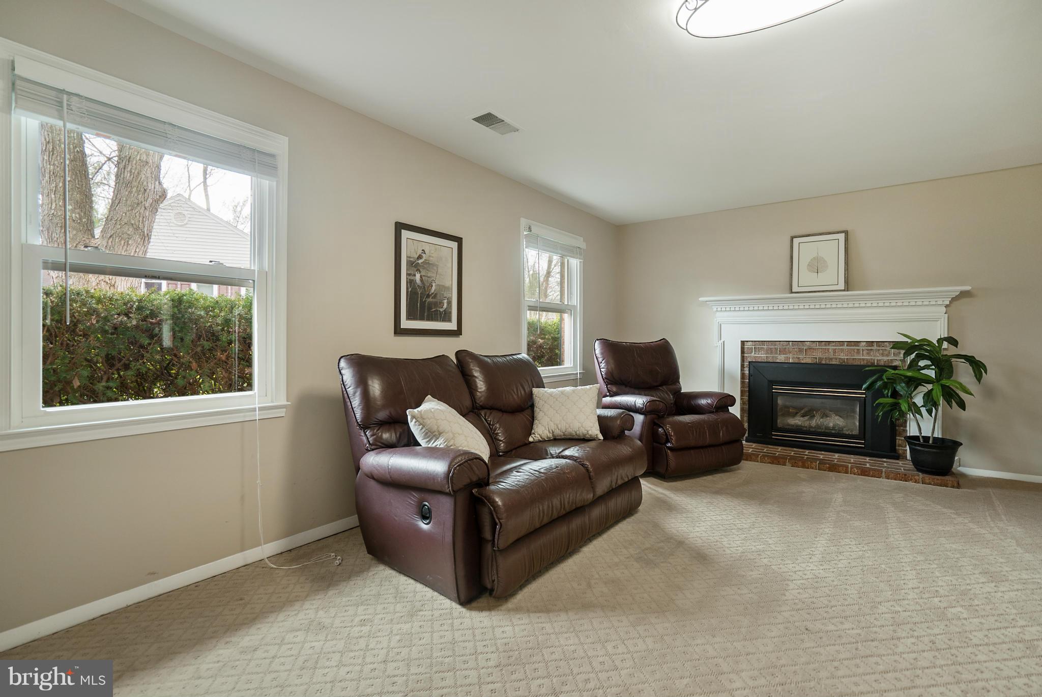1518 Coat Ridge Road Herndon, VA 20170 - Photo 20 of 26 Family Room