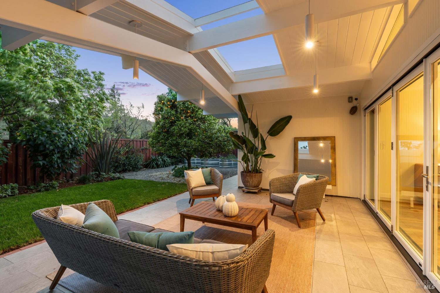 839 Greenberry Lane San Rafael, CA 94903 - Photo 21 of 57 a view of an outdoor sitting space
