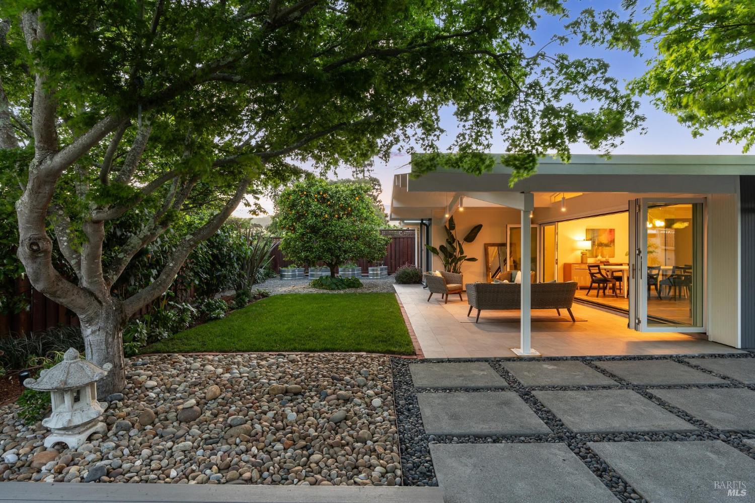 839 Greenberry Lane San Rafael, CA 94903 - Photo 27 of 57 a view of a yard with plants and large trees