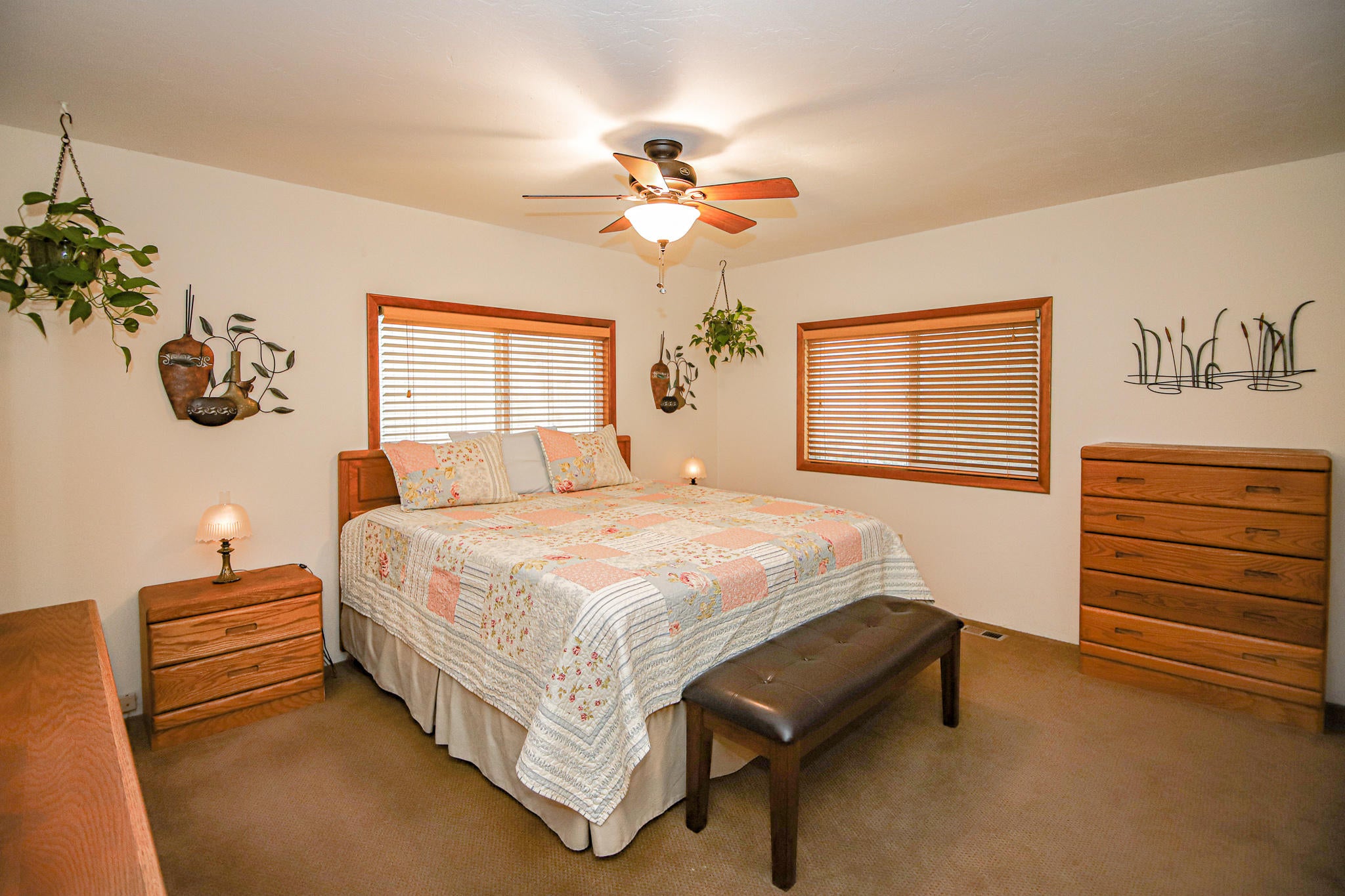 3955 South Stage Road, Unit 53 Medford, OR 97501 - Photo 23 of 29 Master bedroom