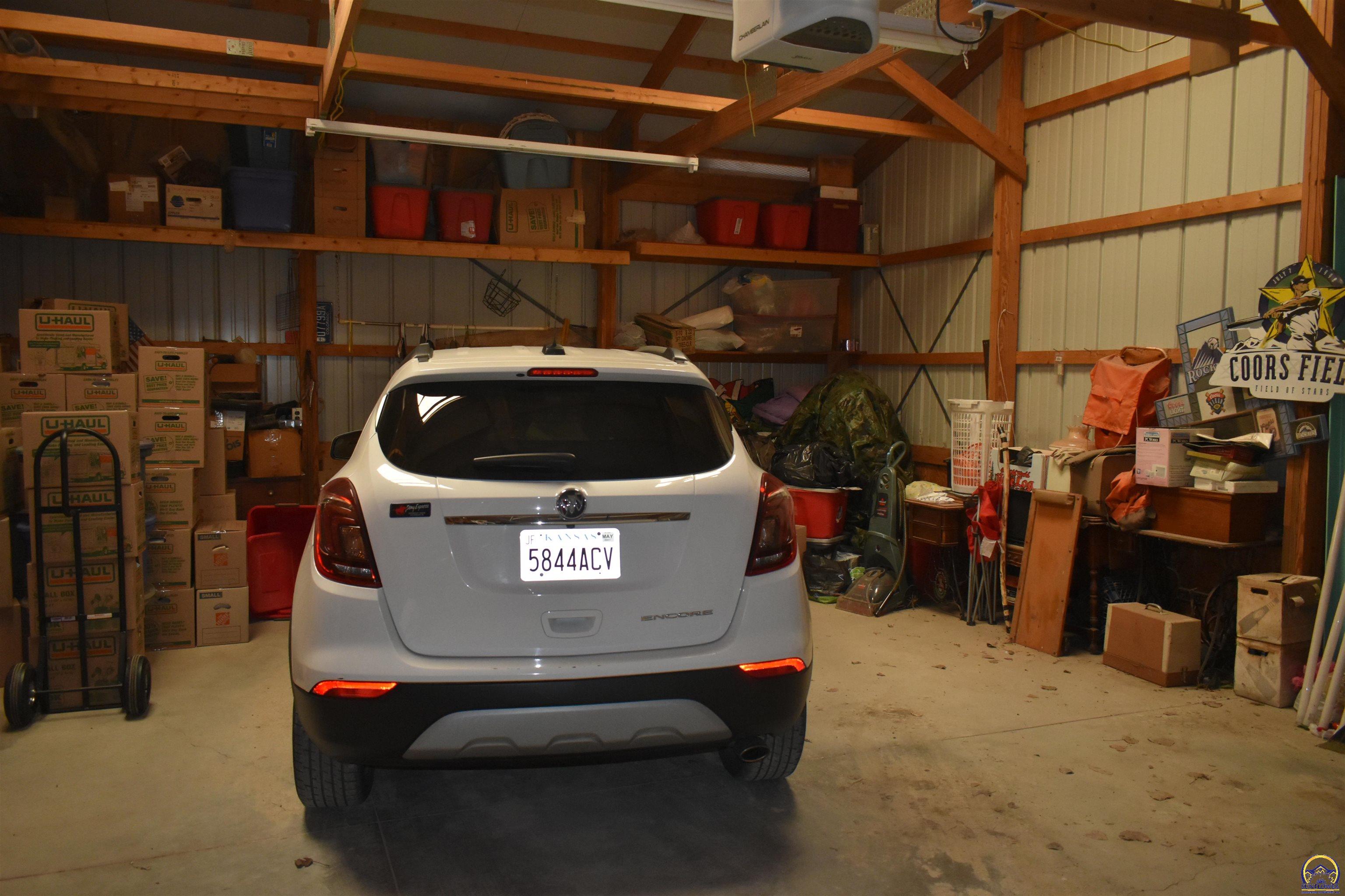 10035 West Lake Road Ozawkie, KS 66070 - Photo 6 of 20