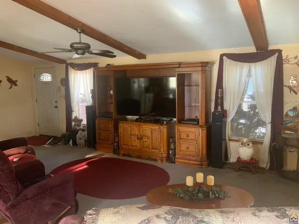 $315,000 | 10035 West Lake Road, Ozawkie, KS 66070