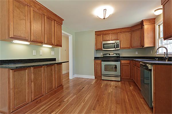16 Pine Ridge Road North Reading, MA 01864 - Photo 3 of 18 Gallery Image 3