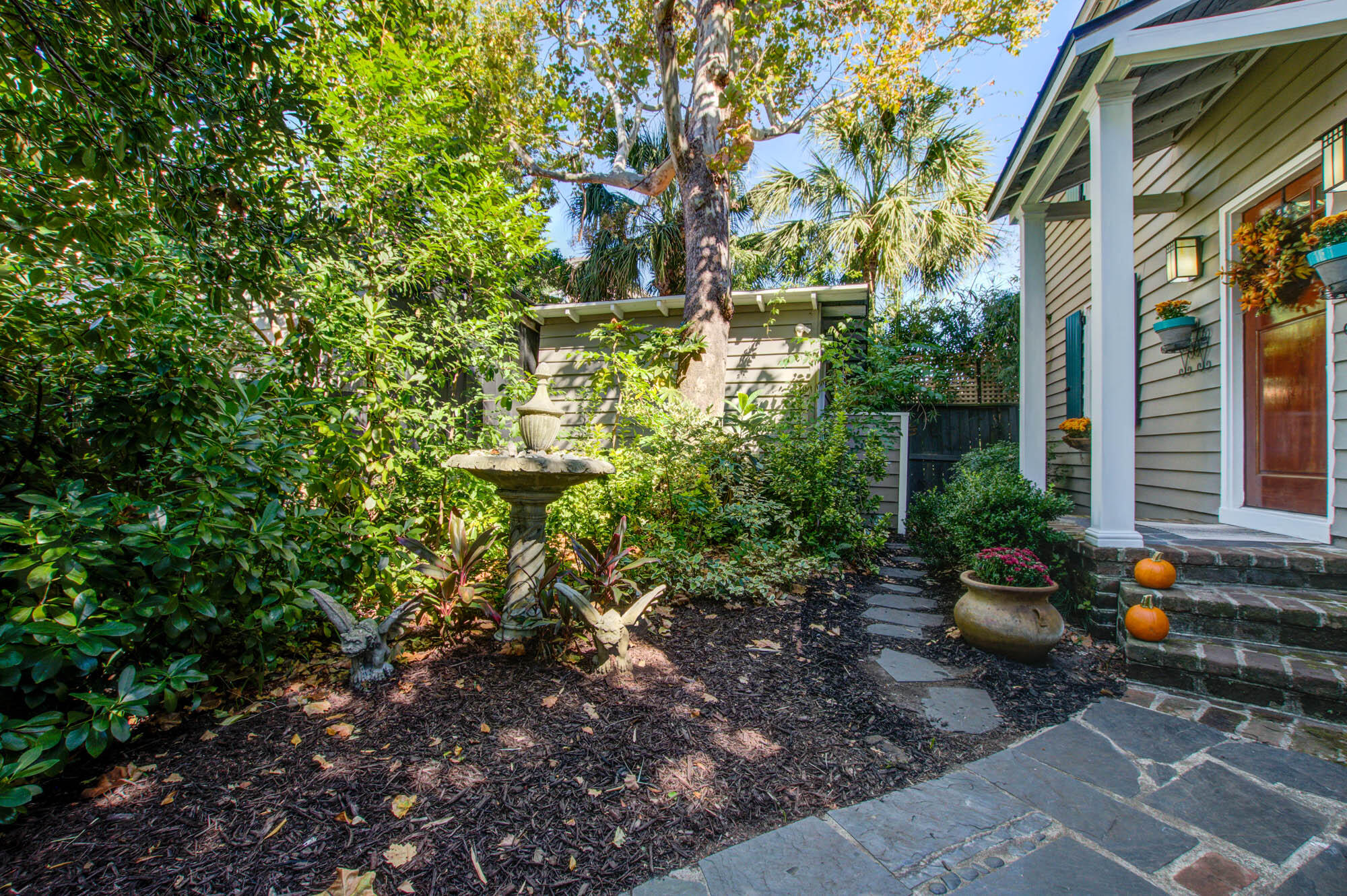 4 Pitt Street Charleston, SC 29401 - Photo 39 of 40 22.75 Pitt (7)