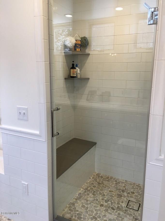5 Jericho Road Hancock, MA 01267 - Photo 19 of 38 a bathroom with a shower