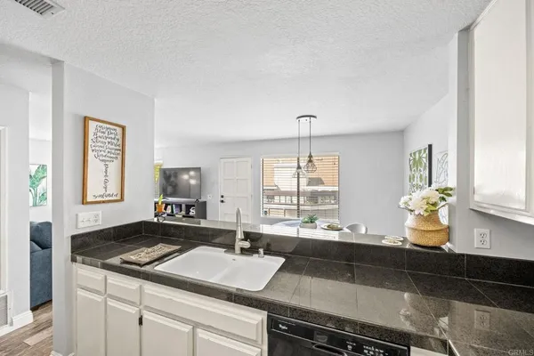 $459,000 | 25685 Sycamore Pointe, Unit 3G, Lake Forest, CA 92630