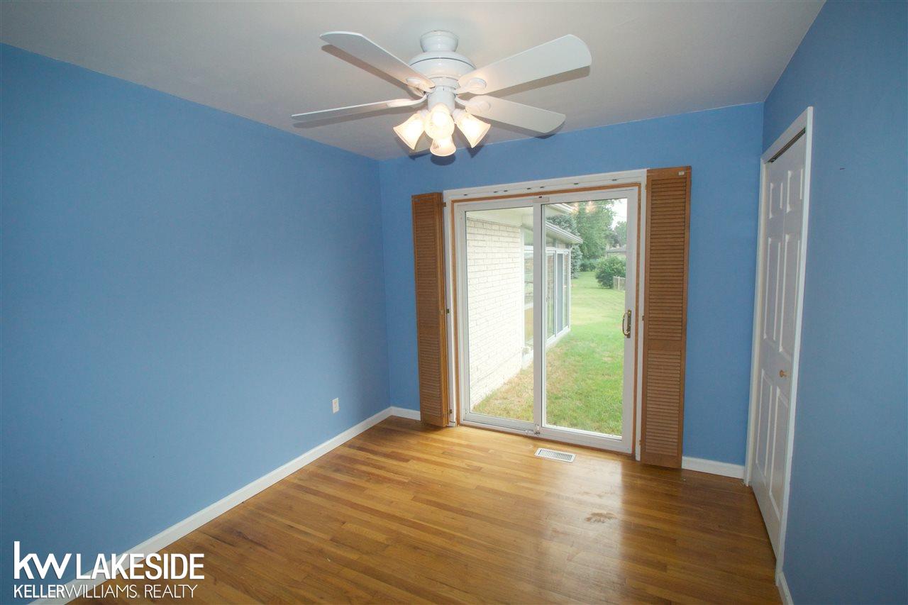 3904 Rolf Drive Warren, MI 48092 - Photo 14 of 44 31357551-13.JPG
