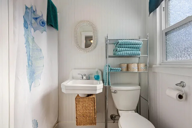 $1,950,000 | 183 Captain Chase Road, Dennis Port, MA 02639