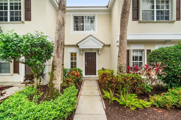 $2,500 | 177 Southwest 96th Avenue, Plantation, FL 33324