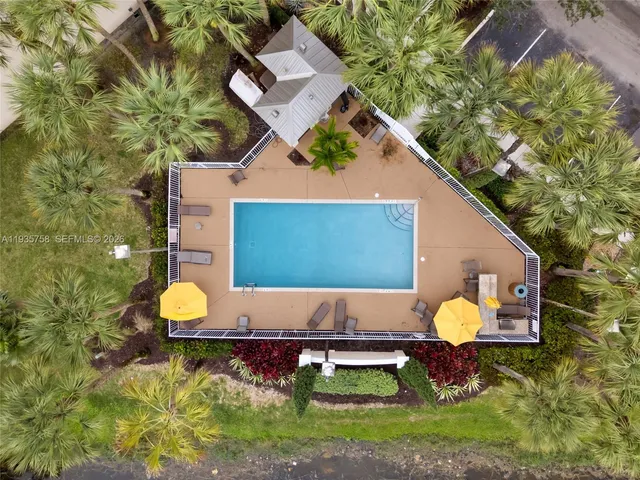 $2,500 | 177 Southwest 96th Avenue, Plantation, FL 33324