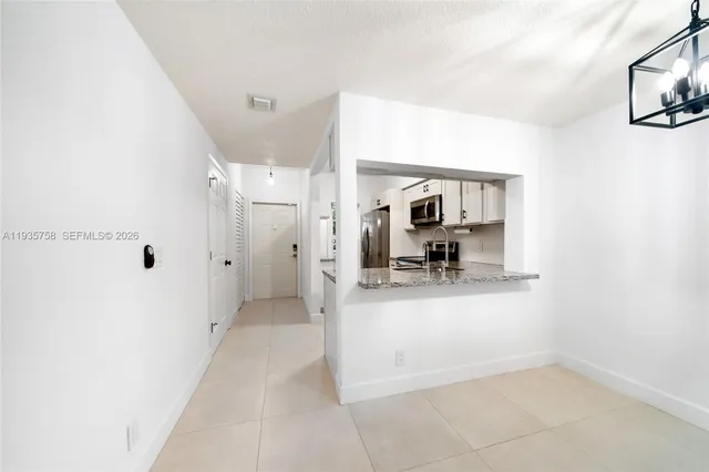 $2,500 | 177 Southwest 96th Avenue, Plantation, FL 33324