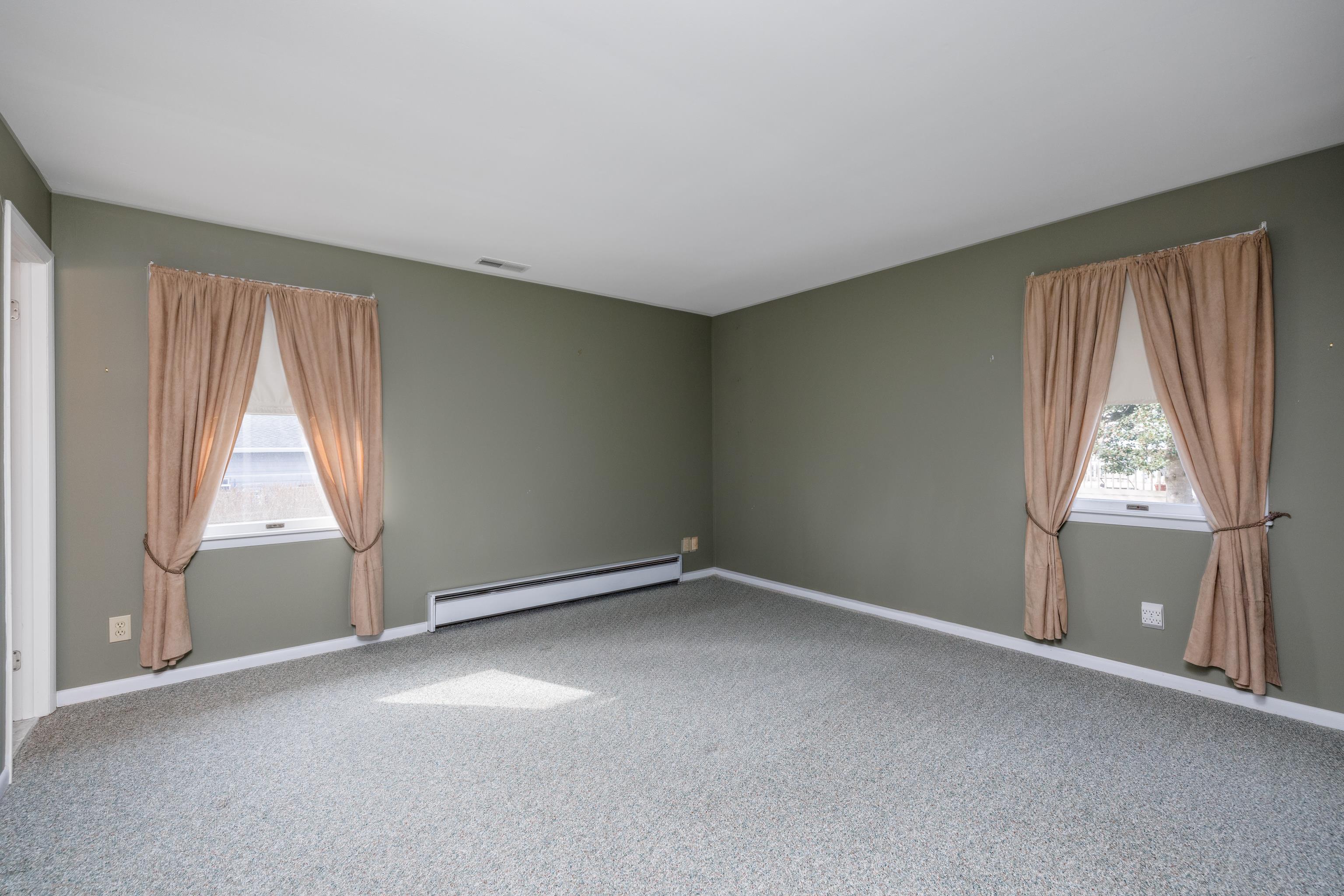 880 Honeysuckle Road Erma, NJ 08204 - Photo 20 of 31 an empty room with windows