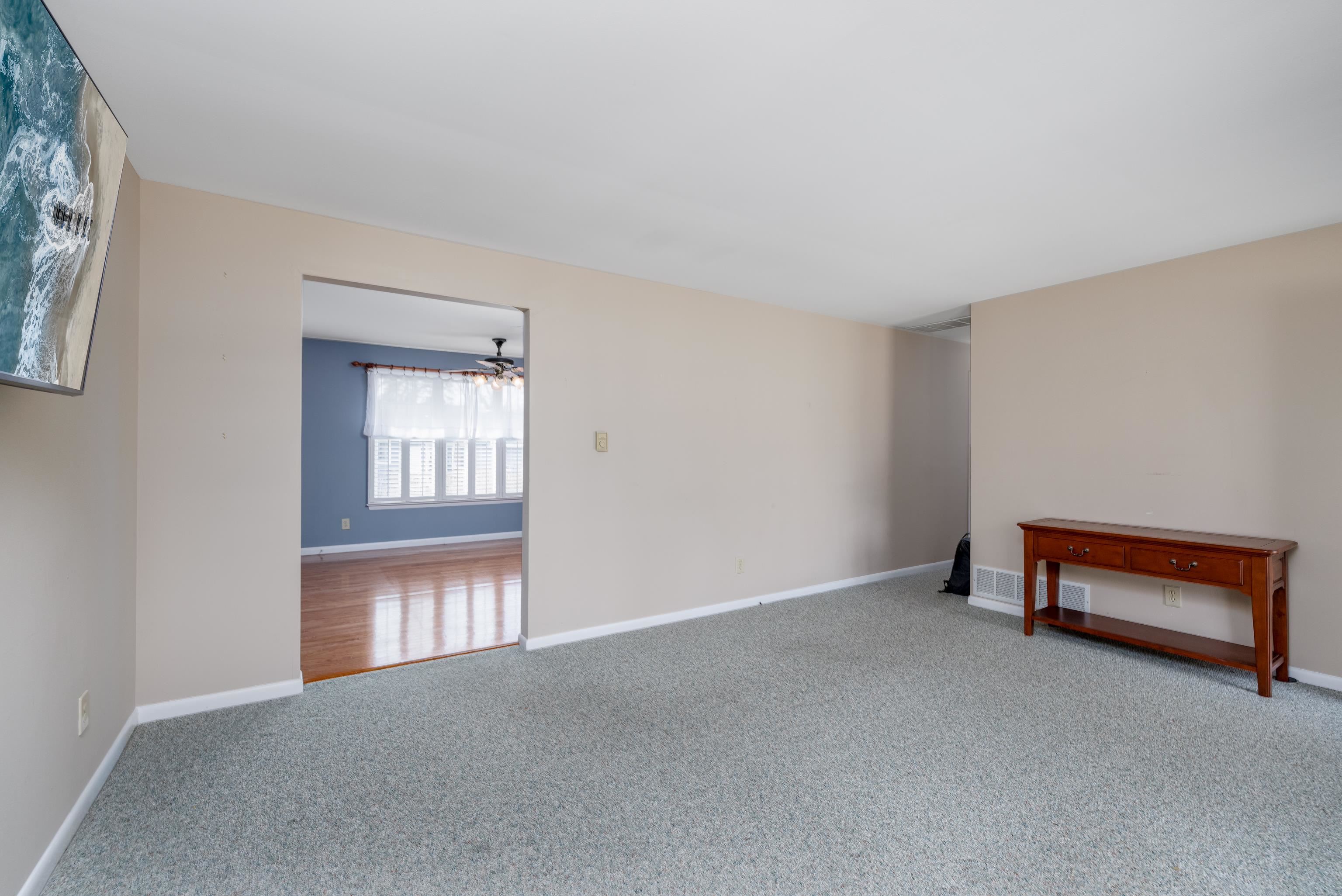 880 Honeysuckle Road Erma, NJ 08204 - Photo 7 of 31 an empty room with windows