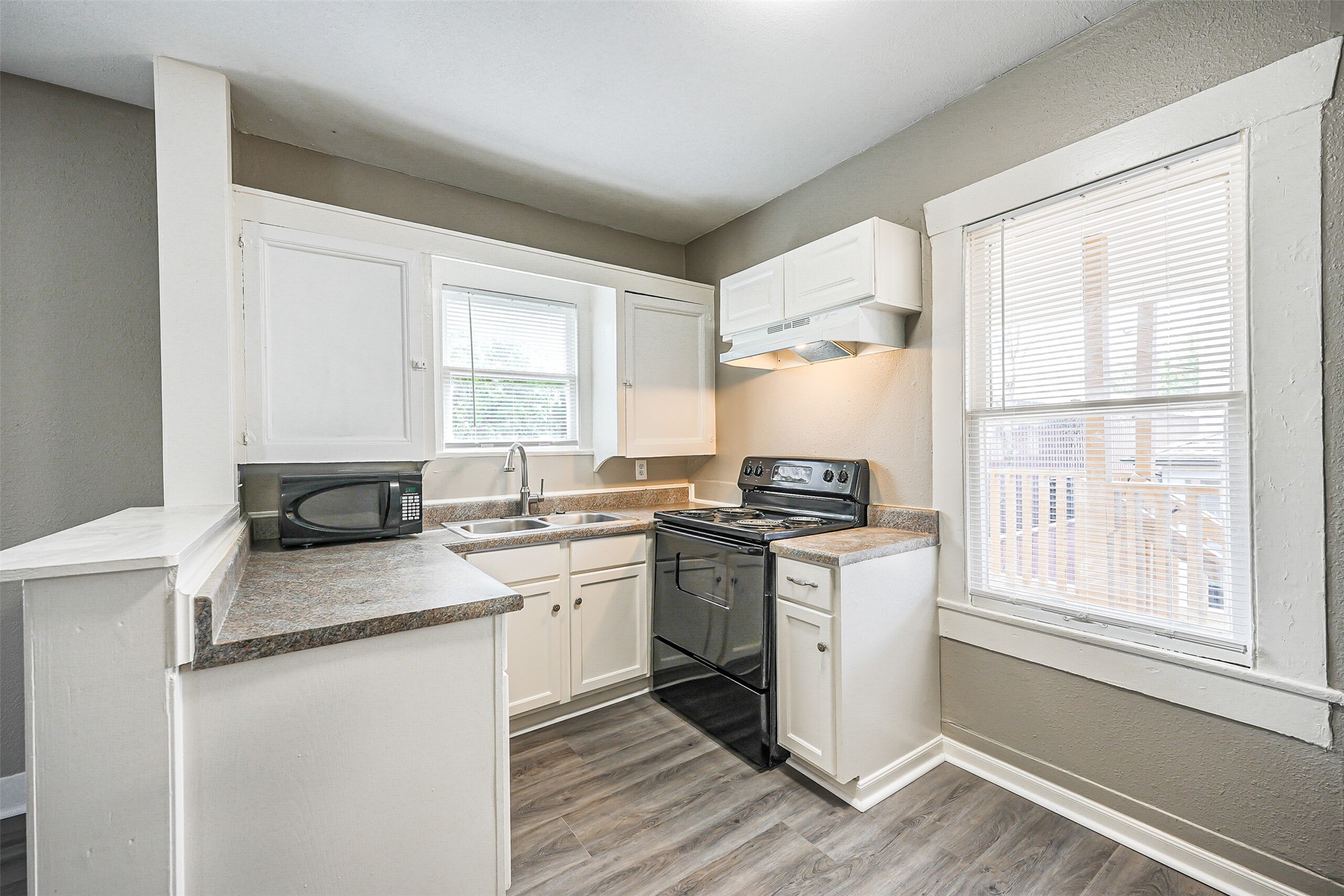 216 Redan Street, Unit 5 Houston, TX 77009 - Photo 1 of 26