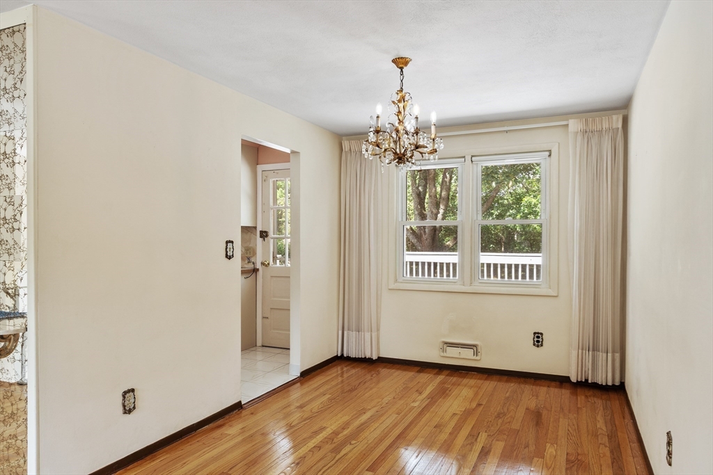 6 Wayne Road Peabody, MA 01960 - Photo 9 of 35 Gallery Image 9