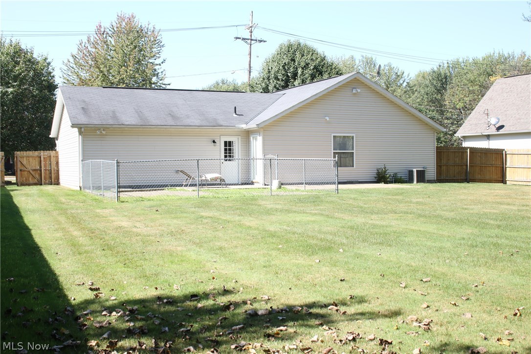 1519 Bennett Road Madison, OH 44057 - Photo 14 of 16
