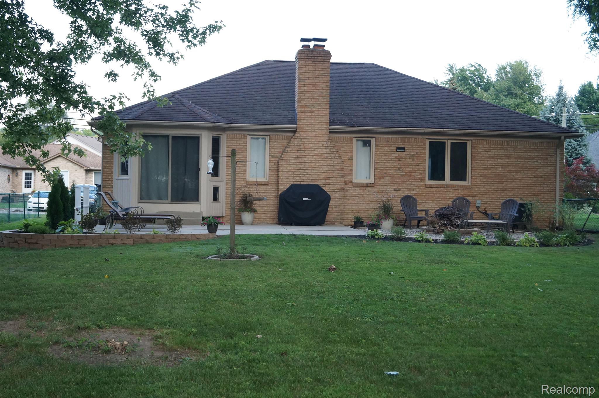 38815 Radde Street Clinton Township, MI 48036 - Photo 4 of 40 Gallery Image 4