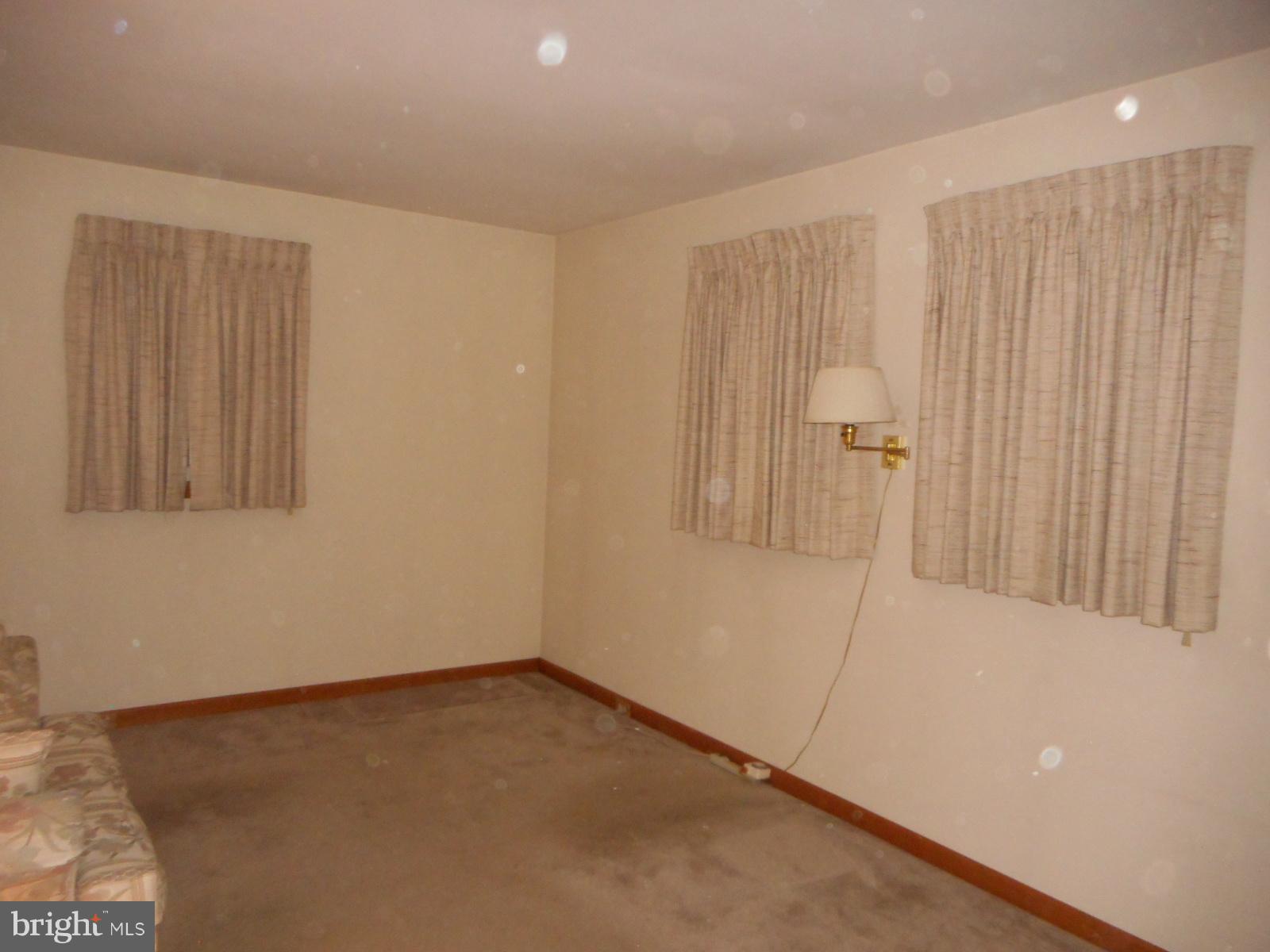 6501 Windsor Mill Road Baltimore, MD 21207 - Photo 10 of 17 a view of an empty room