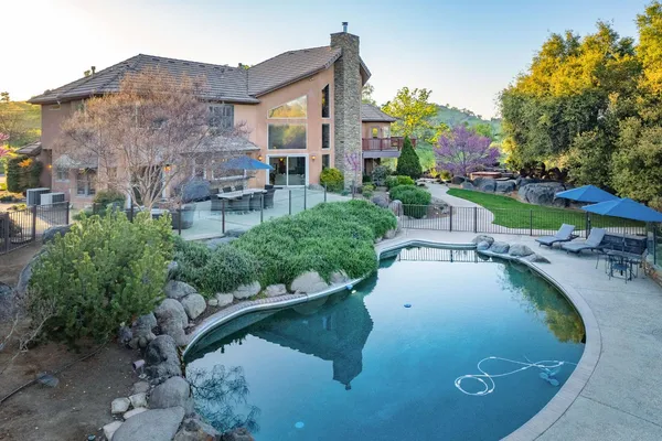 $2,500,000 | 16115 Deer Path Lane, Clovis, CA 93619