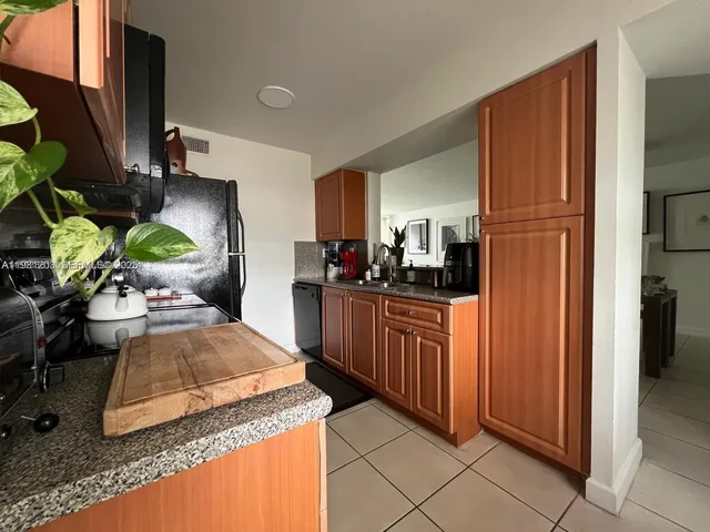 $310,000 | 9756 Northwest 47th Terrace, Unit 168, Doral, FL 33178