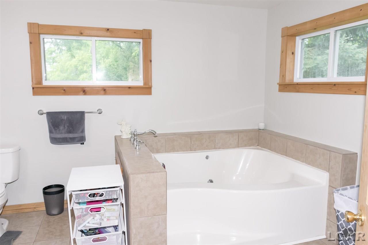 9701 Springport Road Parma, MI 49269 - Photo 30 of 42 50080659-29.JPG