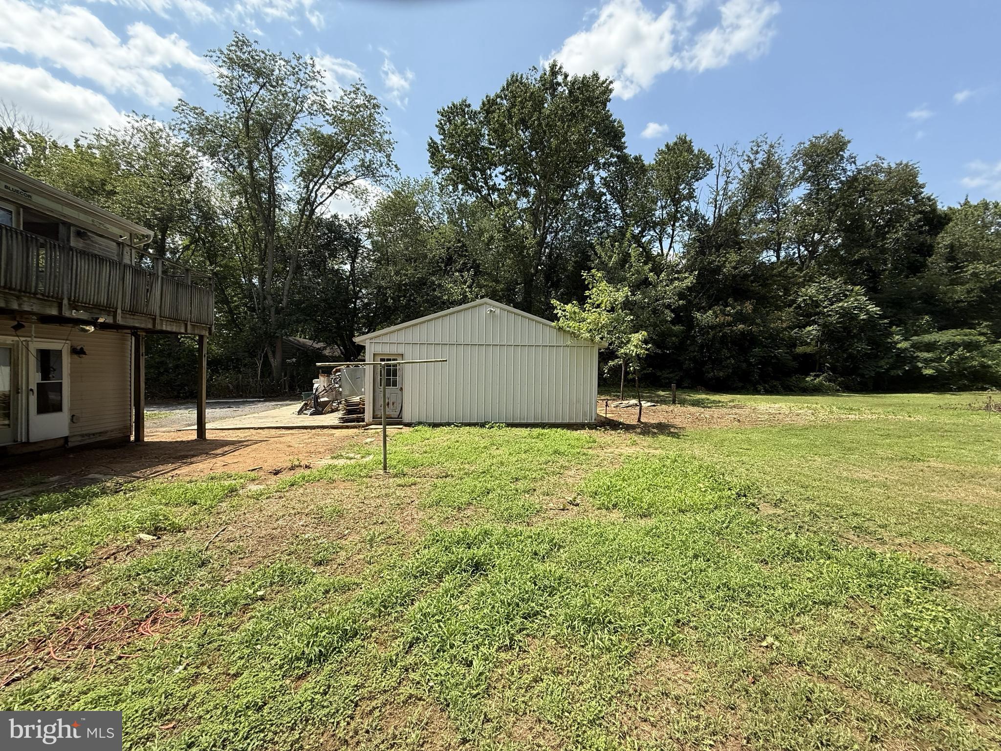 155 Silver Lake Road Bridgeton, NJ 08302 - Photo 6 of 36 a backyard of a house with lots of green space