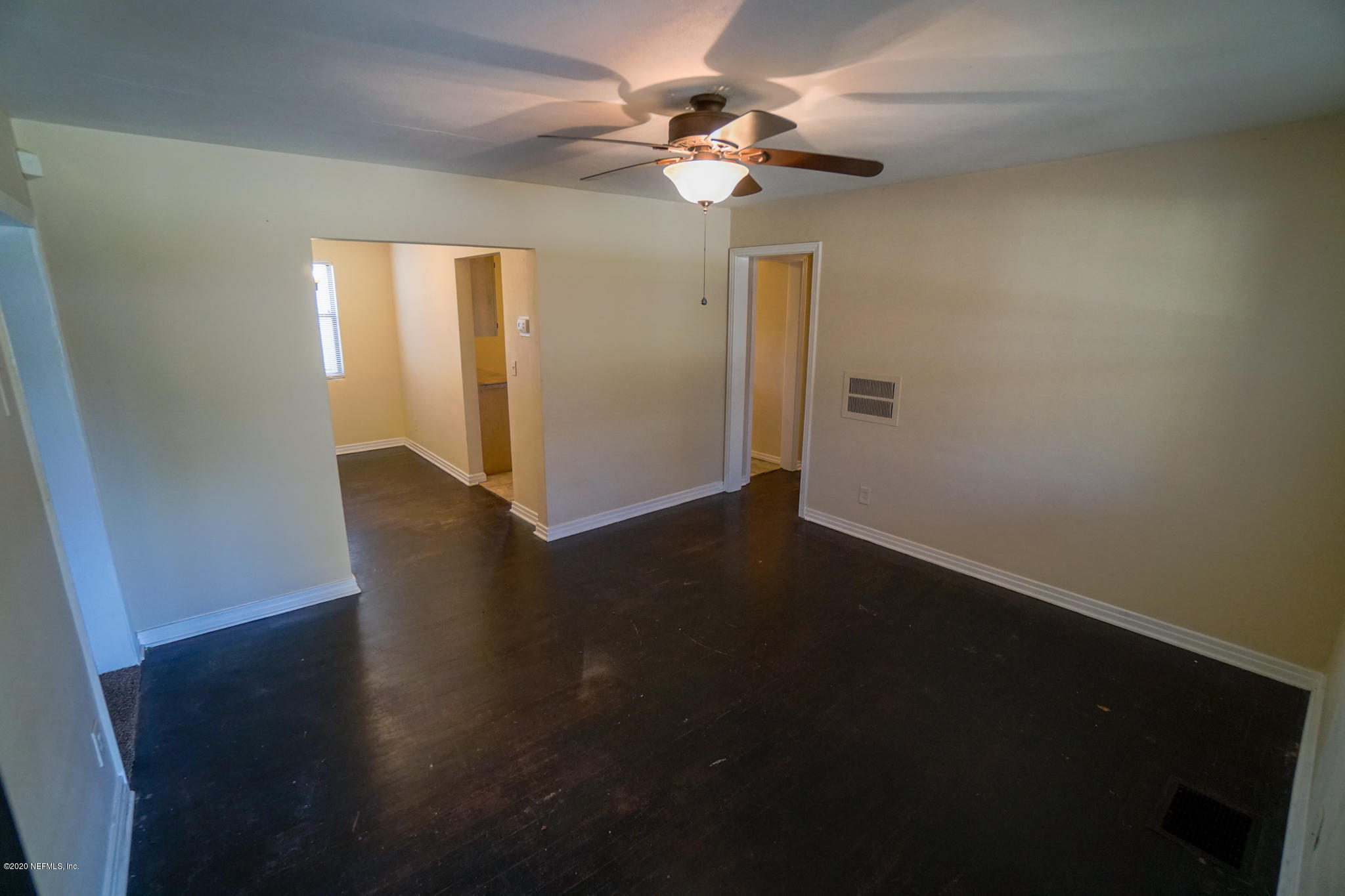 2407 Lotus Road East Jacksonville, FL 32211 - Photo 4 of 24 J9-5