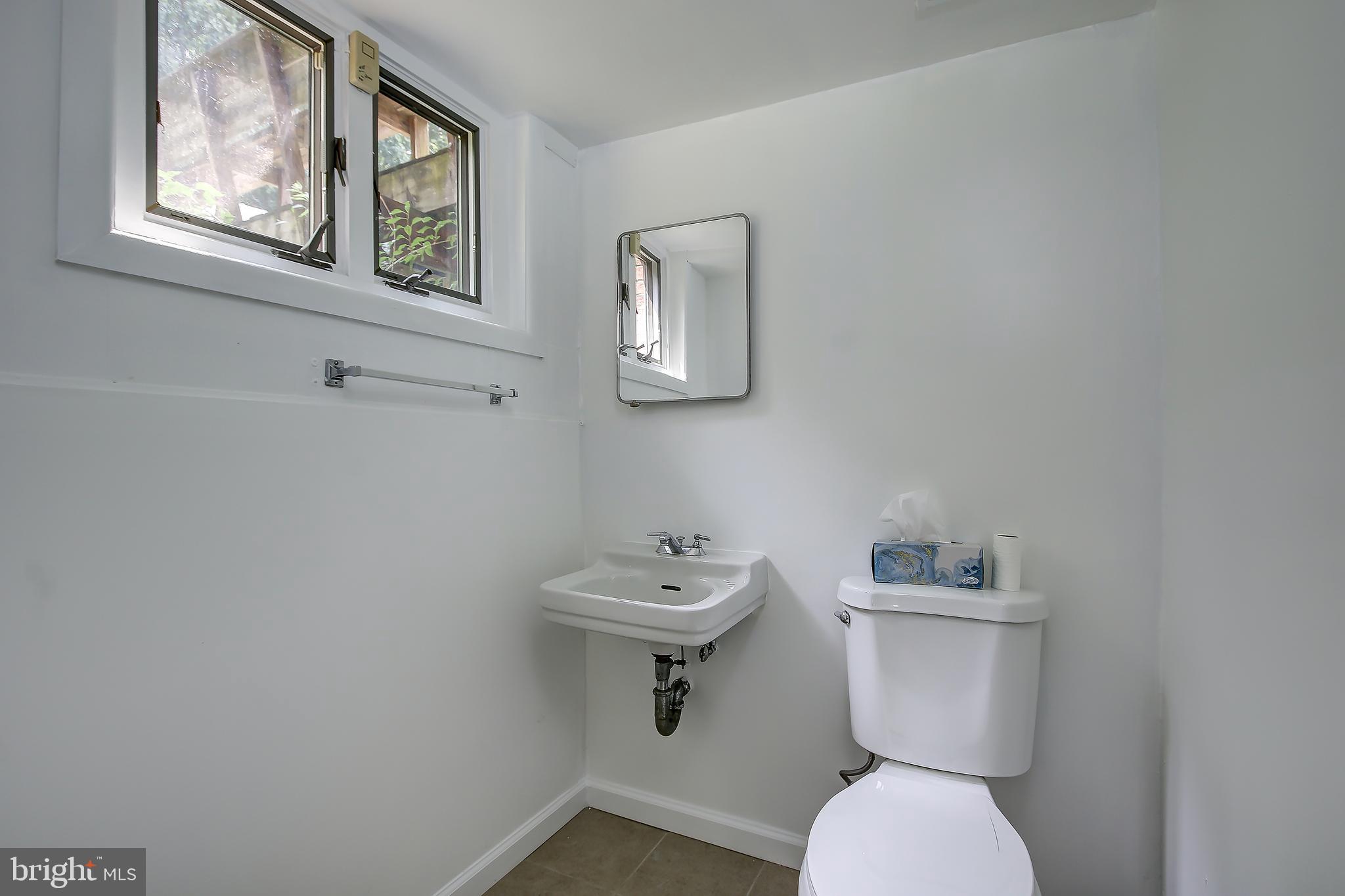 1501 Ladd Street Silver Spring, MD 20902 - Photo 32 of 39 Bathroom 3