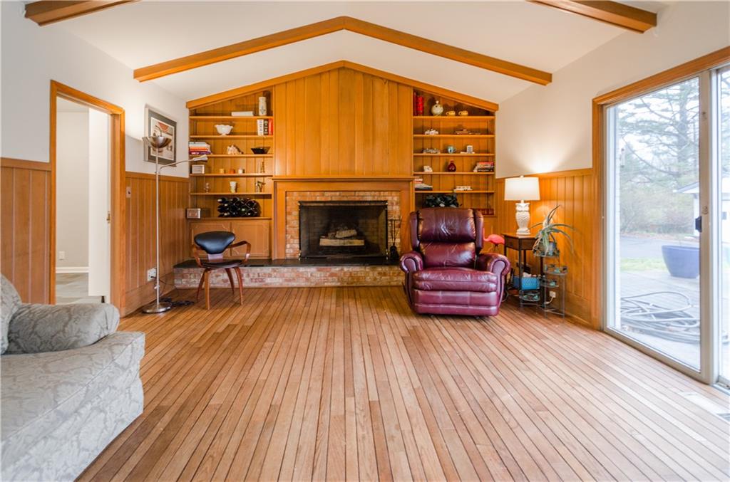 6402 Dean Road Indianapolis, IN 46220 - Photo 12 of 41 Gallery Image 12