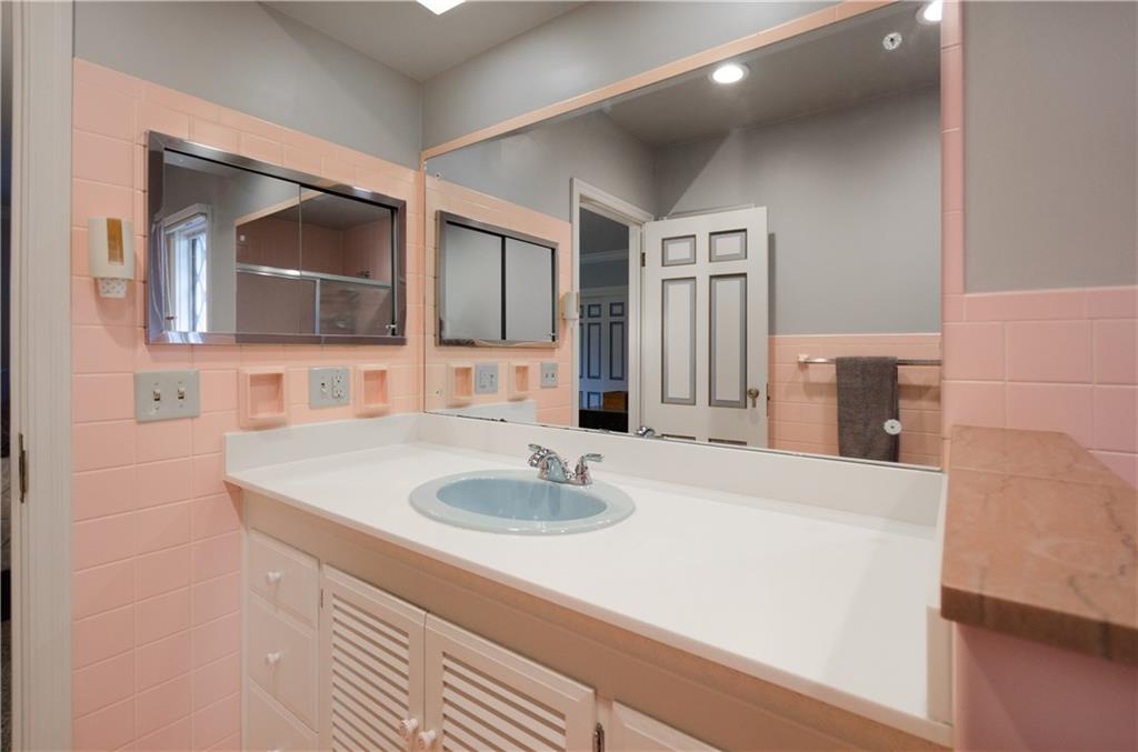6402 Dean Road Indianapolis, IN 46220 - Photo 23 of 41 Gallery Image 23