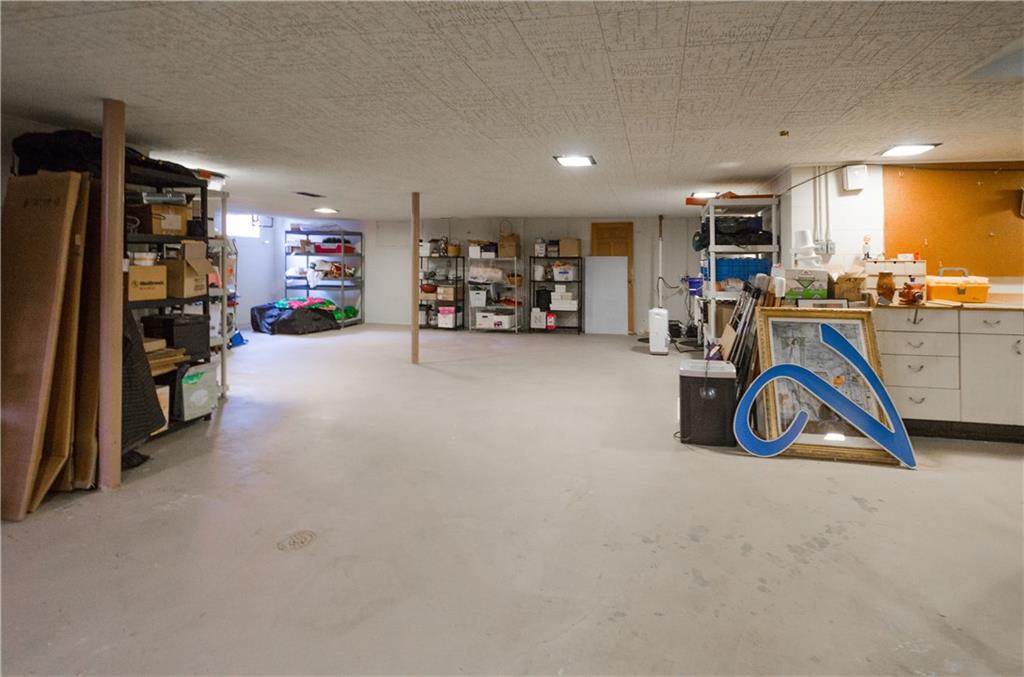 6402 Dean Road Indianapolis, IN 46220 - Photo 29 of 41 Gallery Image 29