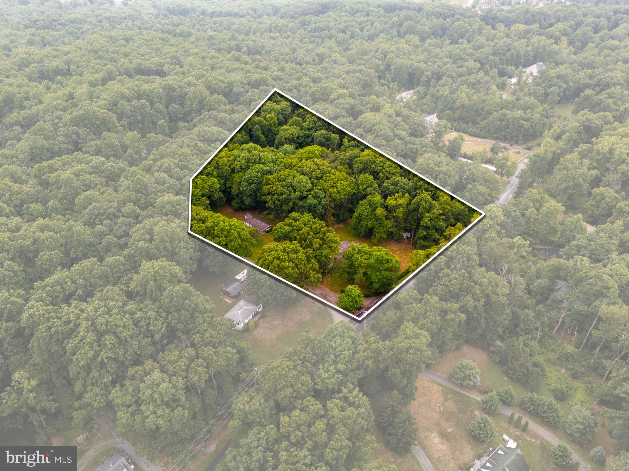 2991 Chestnut Hill Road Pottstown, PA 19465 - Photo 2 of 36 Gallery Image 2