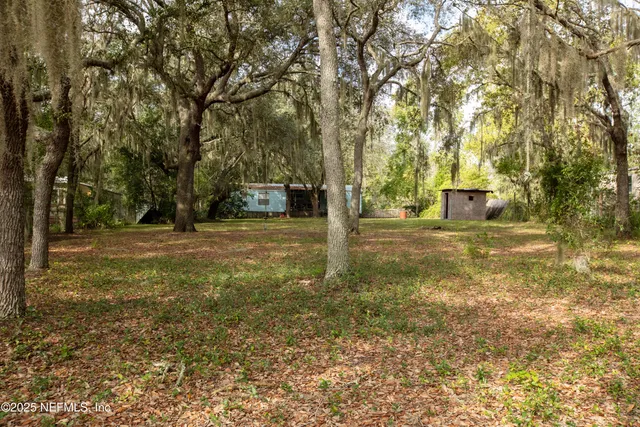 a view of a outdoor space