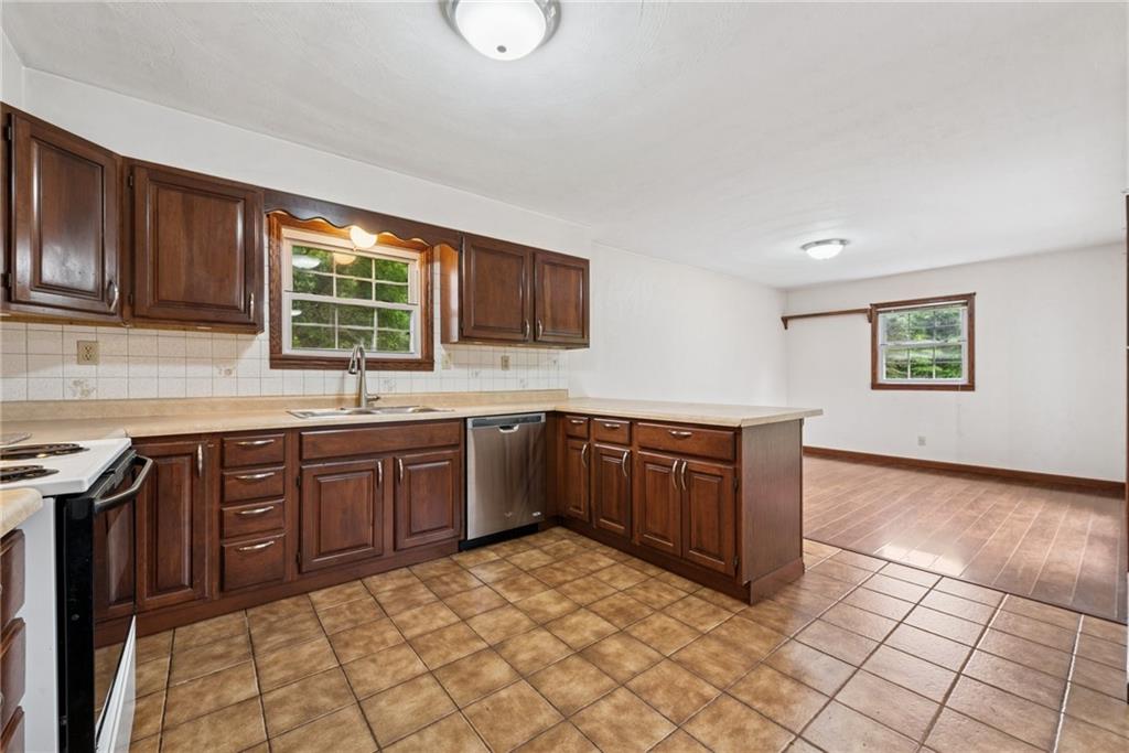 452 Cadogan Slate Lick Road Kittanning, PA 16201 - Photo 8 of 48 Gallery Image 8