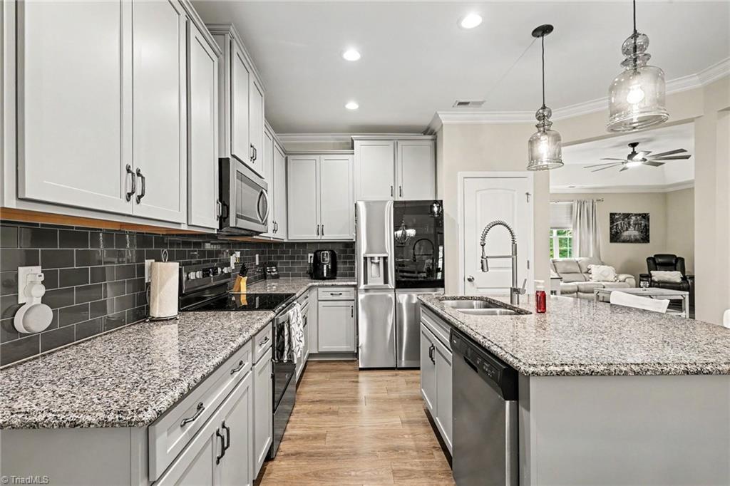 6474 Rogers Farm Road Pleasant Garden, NC 27313 - Photo 7 of 23 Granite Countertops