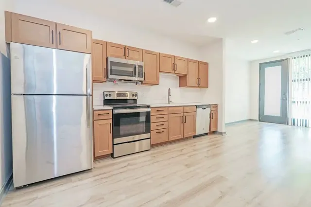 $1,100 | 700 Dew Street, Nashville, TN 37206