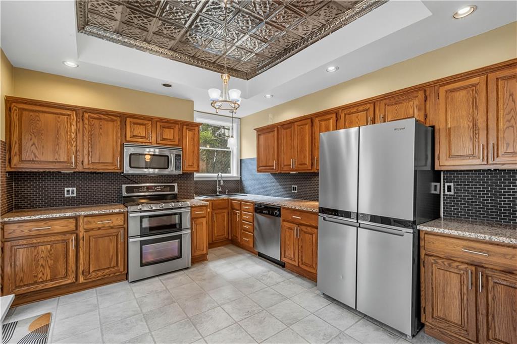 110 Pius Street Pittsburgh, PA 15203 - Photo 17 of 45