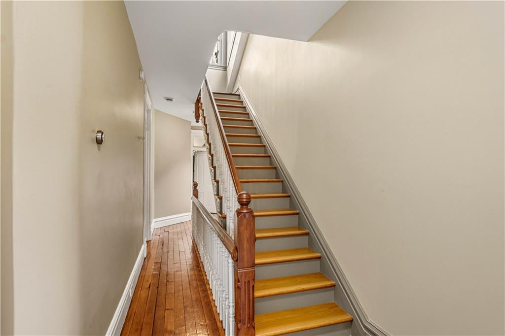 110 Pius Street Pittsburgh, PA 15203 - Photo 27 of 45