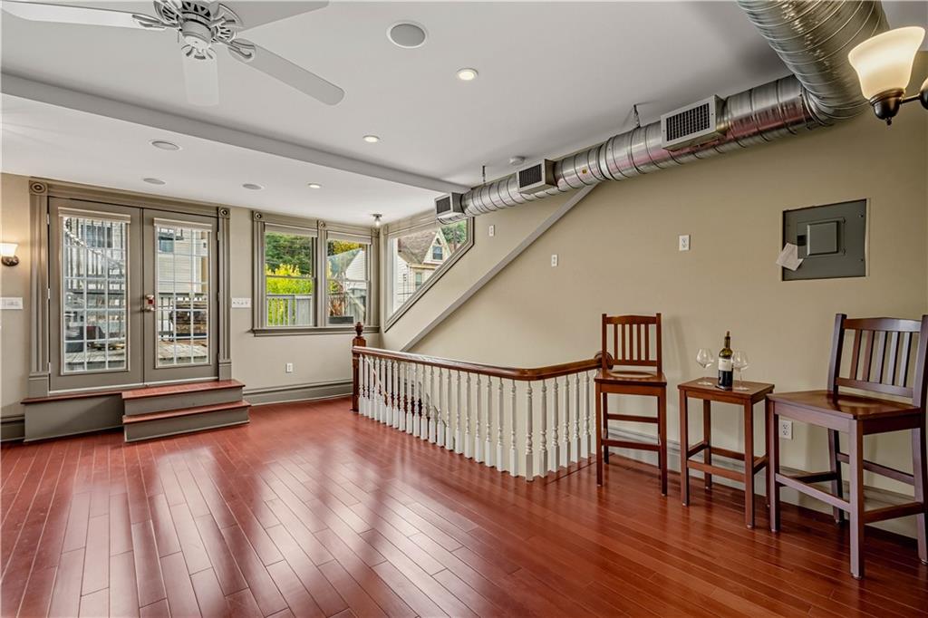 110 Pius Street Pittsburgh, PA 15203 - Photo 34 of 45