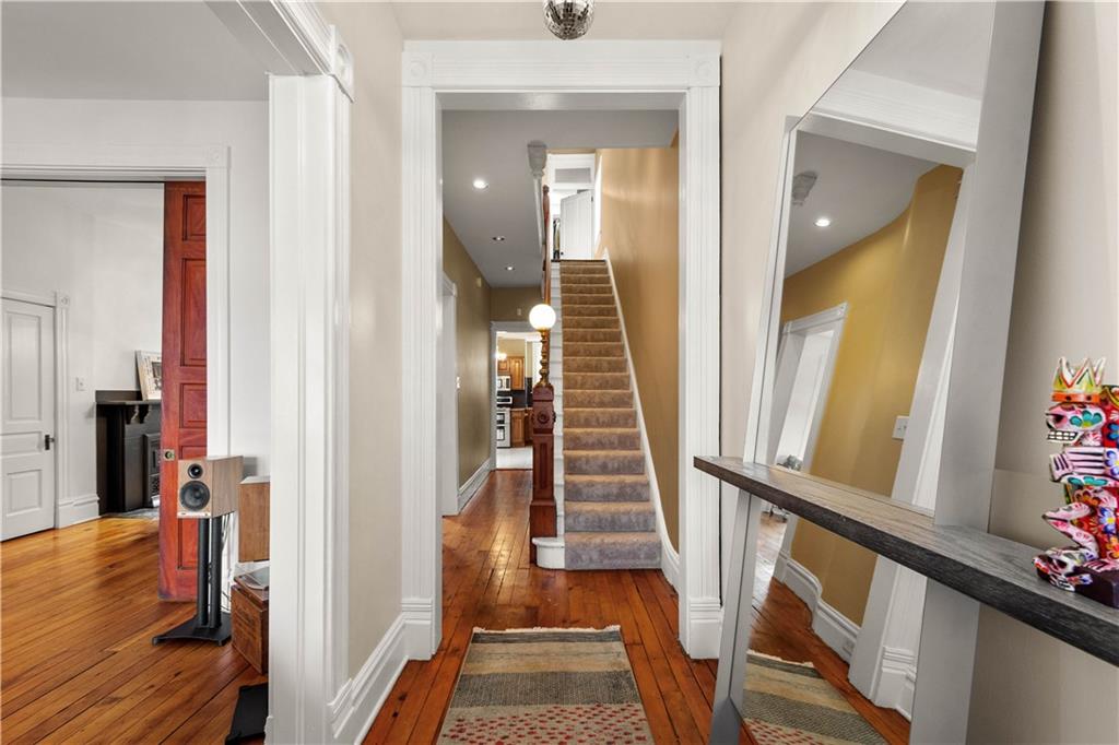 110 Pius Street Pittsburgh, PA 15203 - Photo 9 of 45