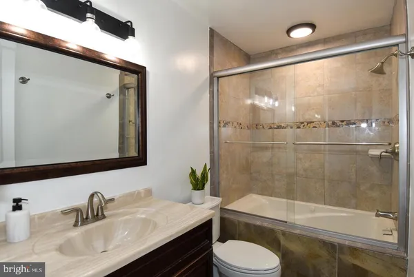 $3,500 | 5920 Langton Drive, Alexandria, VA 22310