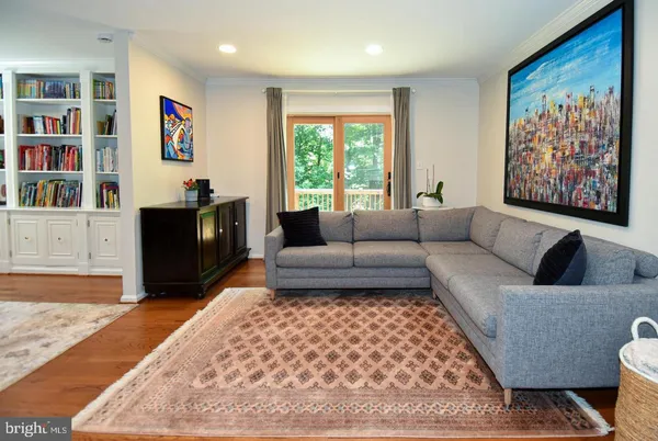 $3,500 | 5920 Langton Drive, Alexandria, VA 22310