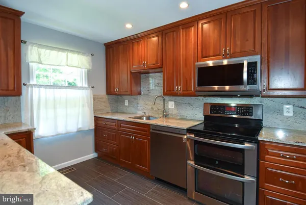 $3,500 | 5920 Langton Drive, Alexandria, VA 22310