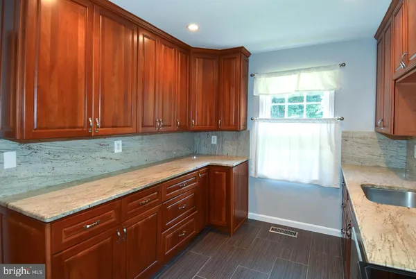 $3,500 | 5920 Langton Drive, Alexandria, VA 22310