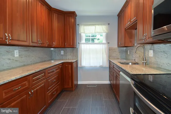 $3,500 | 5920 Langton Drive, Alexandria, VA 22310