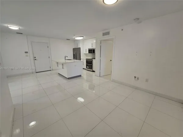 $2,299 | 2651 Northeast 212th Terrace, Unit 103, Miami, FL 33180