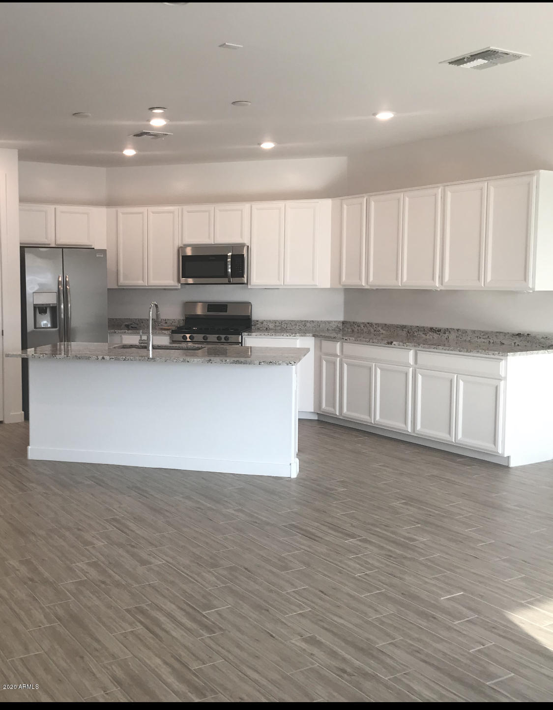 4048 South Zodiac Mesa, AZ 85212 - Photo 4 of 21 IMG-2336