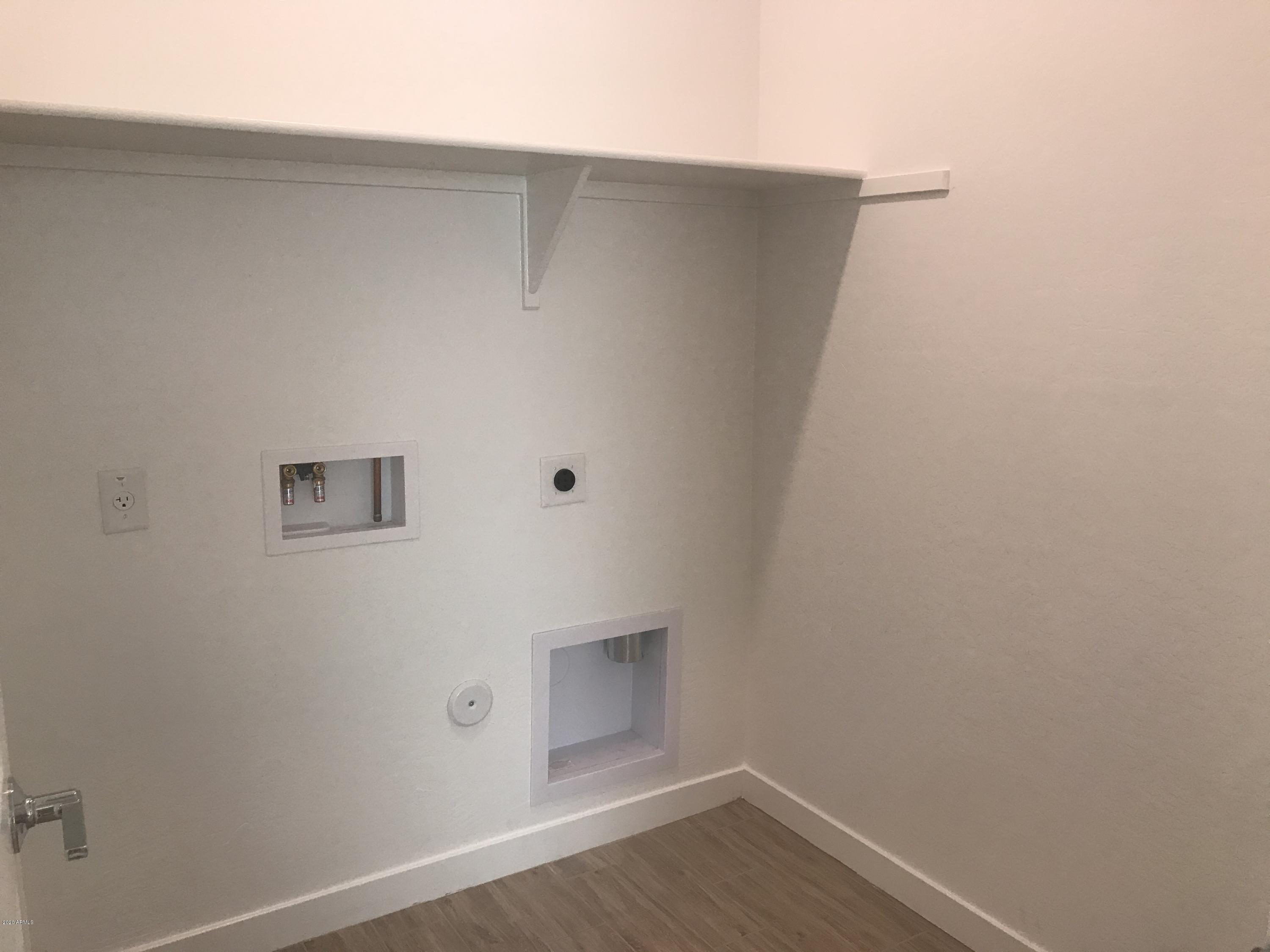 4048 South Zodiac Mesa, AZ 85212 - Photo 9 of 21 IMG-2323